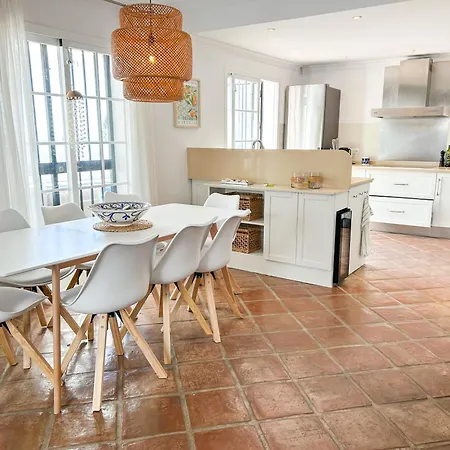 Дом отдыха Luxury With Private Pool & Sea Views, *