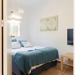 Luxury With Private Pool & Sea Views, Casa vacanze