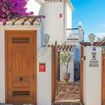Luxury With Private Pool & Sea Views,