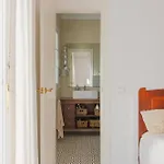 Luxury With Private Pool & Sea Views, * 네르하