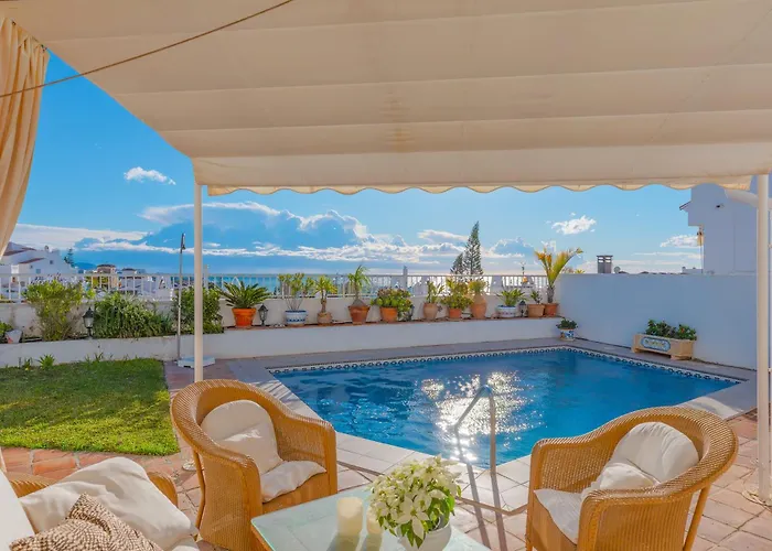 Luxury With Private Pool & Sea Views, Nerja