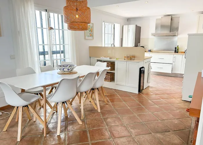 Holiday home Luxury With Private Pool & Sea Views, *