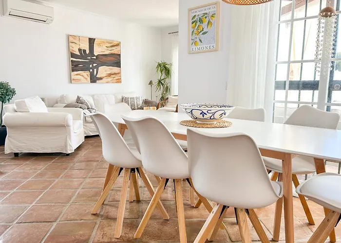 Holiday home Luxury With Private Pool & Sea Views, Nerja