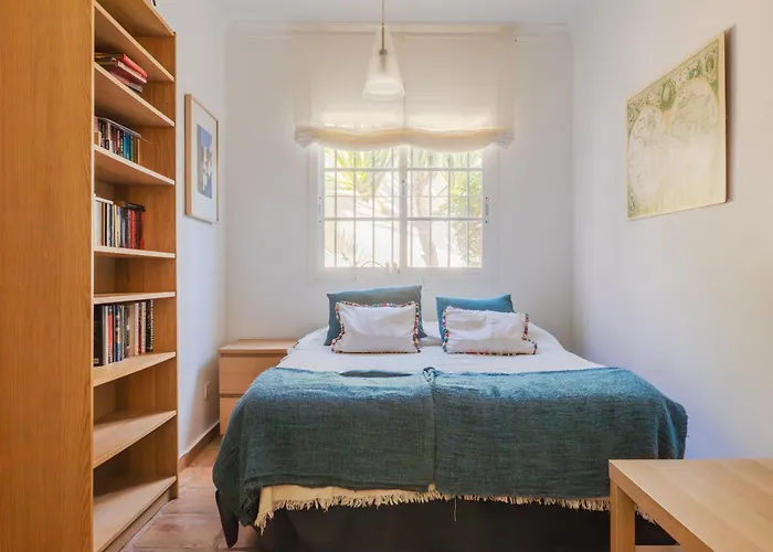 Luxury With Private Pool & Sea Views, Nerja