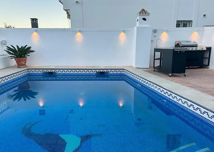 Luxury With Private Pool & Sea Views, *