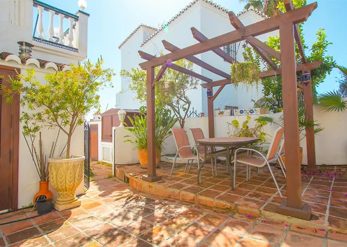 Luxury With Private Pool & Sea Views,